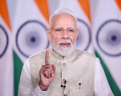 Modi links 7.8% GDP growth with call for Swadeshi and local spending