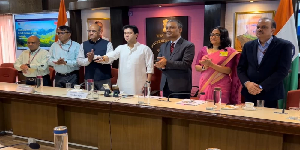 Union Minister Jyotiraditya M. Scindia launches the ‘Ashtalakshmi Mahotsav’ website Union Minister Jyotiraditya M. Scindia launches the ‘Ashtalakshmi Mahotsav’ website