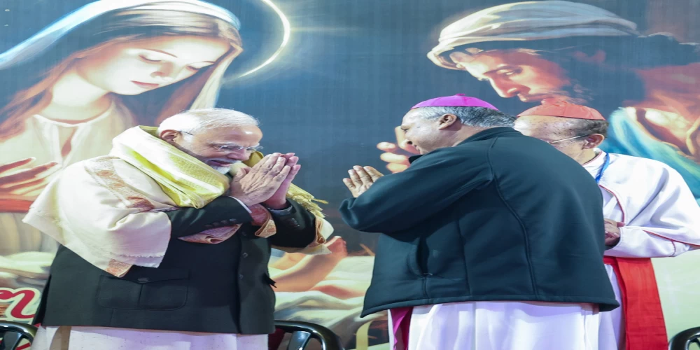 PM joins Christmas celebrations hosted by Catholic Bishops' Conference of India PM joins Christmas celebrations hosted by Catholic Bishops' Conference of India