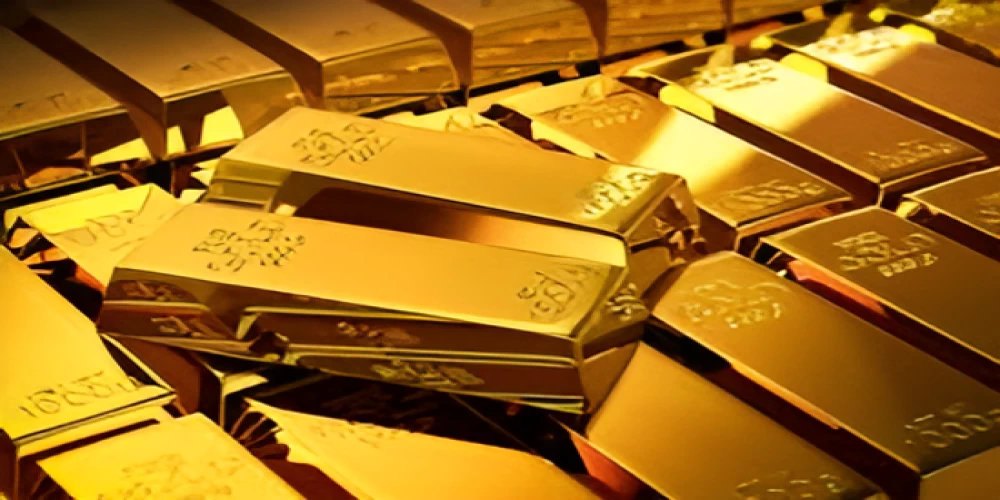 Customs officers foil gold smuggling attempt at IGI Airport Customs officers foil gold smuggling attempt at IGI Airport