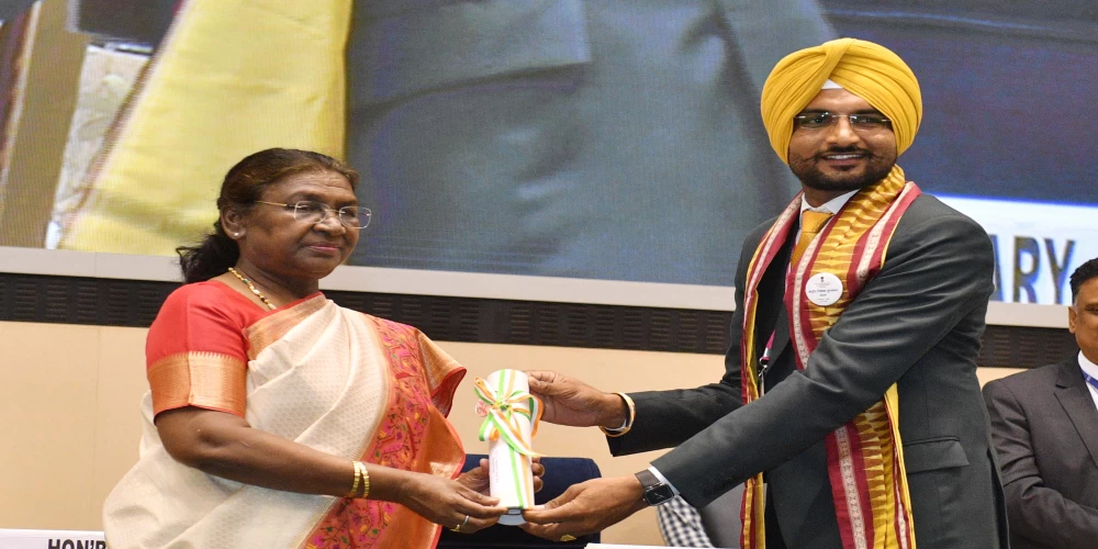 President of India confers national awards on teachers President of India confers national awards on teachers