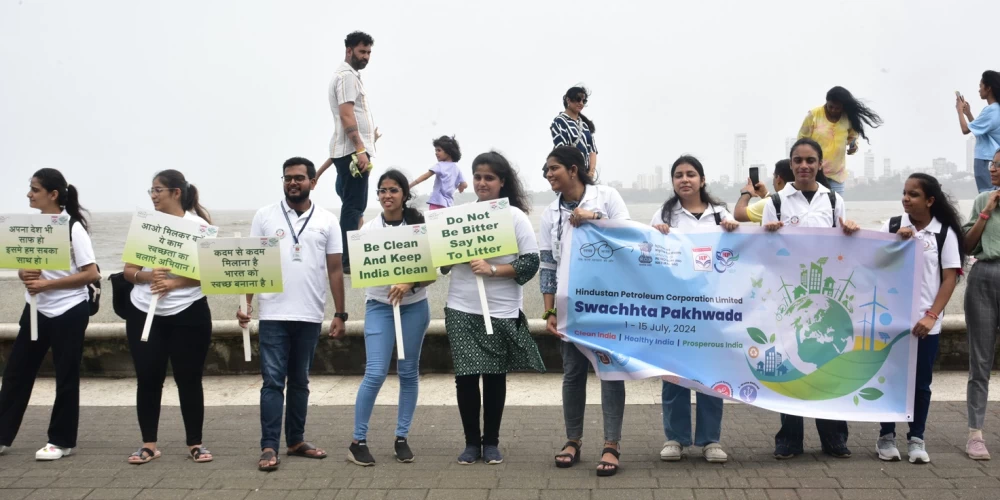 HPCL launches Swachhta Pakhwada with impactful walkathon and human chain rally HPCL launches Swachhta Pakhwada with impactful walkathon and human chain rally