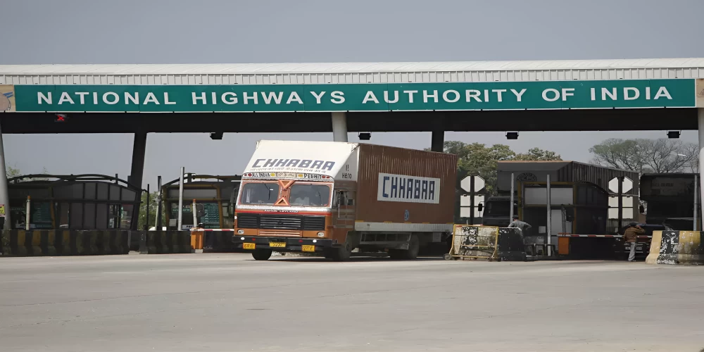 NHAI partners with HLL Lifecare to improve emergency response on highways NHAI partners with HLL Lifecare to improve emergency response on highways