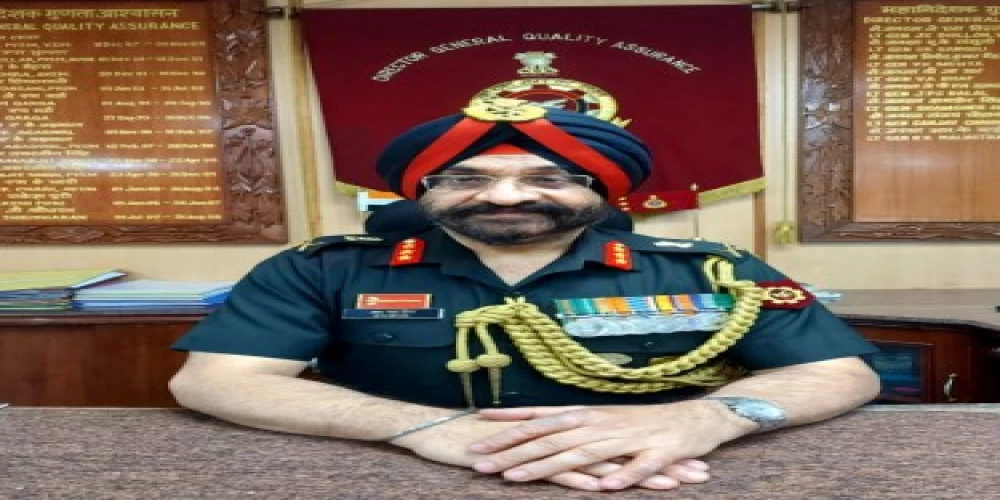 Lt Gen RS Reen takes over as Director General Quality Assurance Lt Gen RS Reen takes over as Director General Quality Assurance