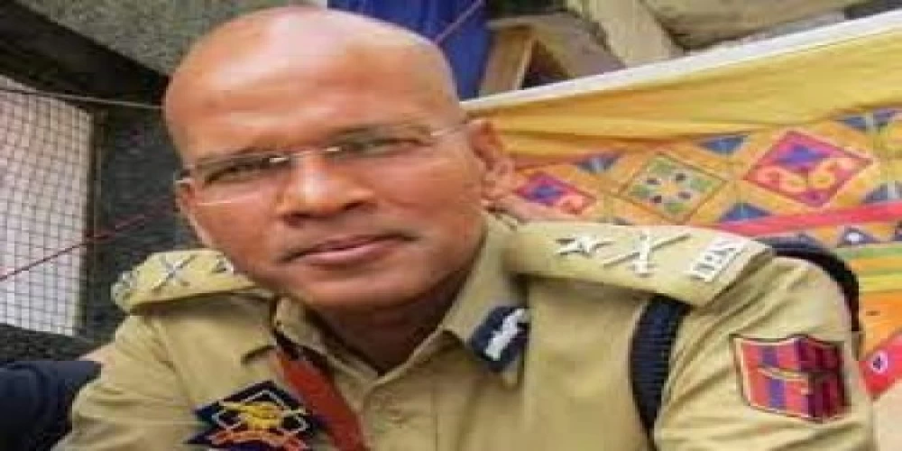 Senior IPS officer Basant Rath of J&K resigns Senior IPS officer Basant Rath of J&K resigns