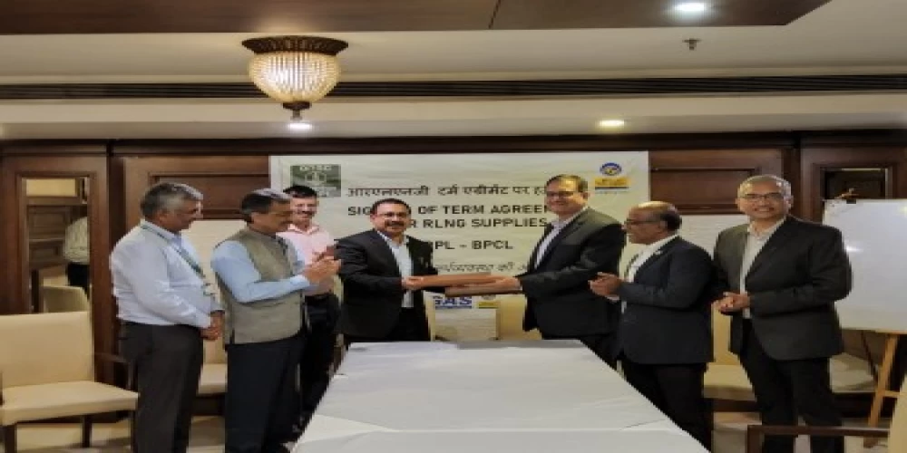 MRPL Strengthens Green Initiatives with Long-Term RLNG Pact with BPCL MRPL Strengthens Green Initiatives with Long-Term RLNG Pact with BPCL