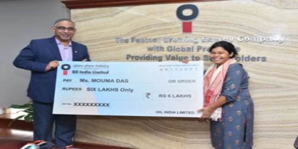 Oil India felicitates Padma Shri awardee Mouma Das Oil India felicitates Padma Shri awardee Mouma Das