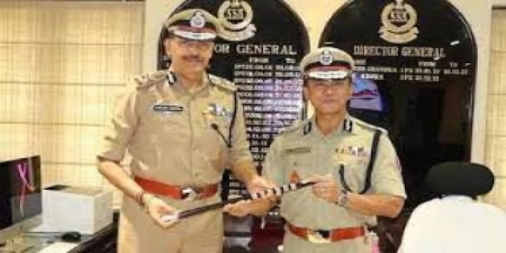 Dr Sujoy Lal Thaosen takes over additional charge as BSF DG Dr Sujoy Lal Thaosen takes over additional charge as BSF DG