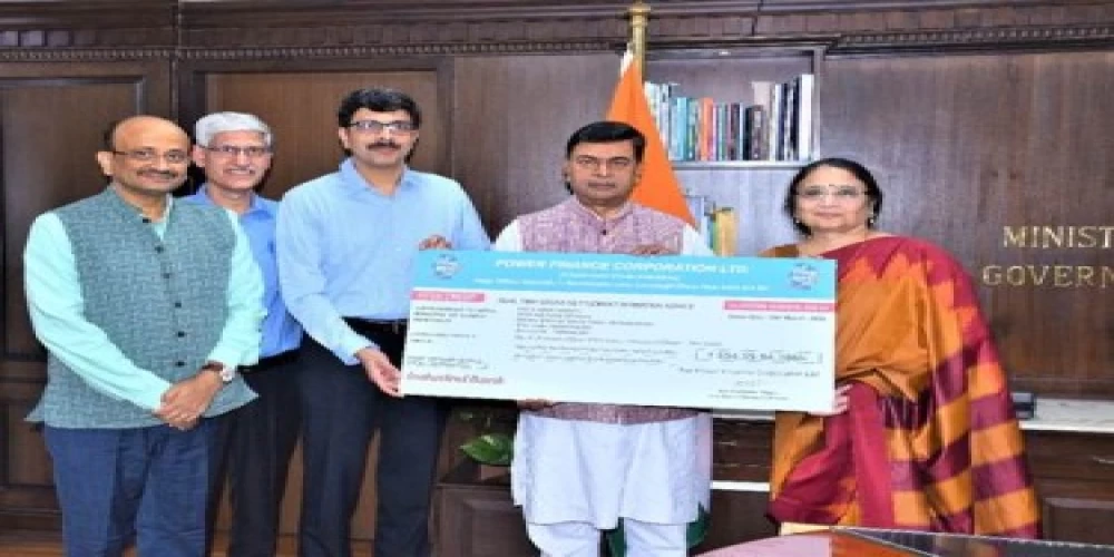 PFC pays highest-ever interim dividend of Rs 2,033 crores to Government of India PFC pays highest-ever interim dividend of Rs 2,033 crores to Government of India