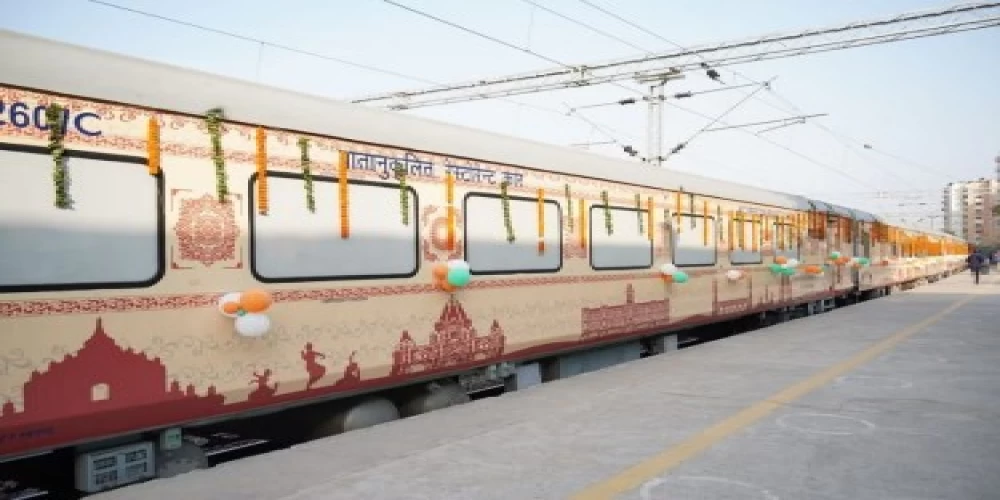 Indian Railways to operate Bharat Gaurav train tour to North Eastern States on November 16 from Delhi. Indian Railways to operate Bharat Gaurav train tour to North Eastern States on November 16 from Delhi.
