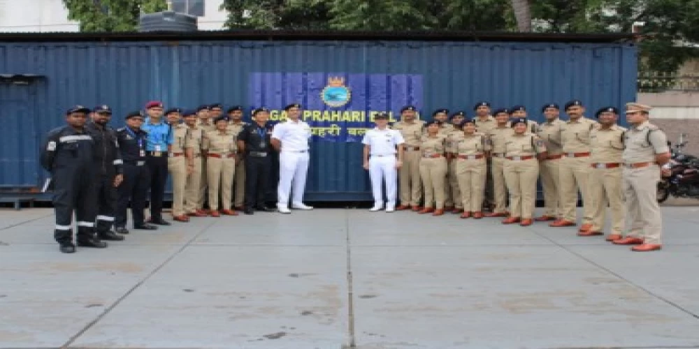 Batch of 22 IPS officers visit Naval Office In Charge (APD) Batch of 22 IPS officers visit Naval Office In Charge (APD)