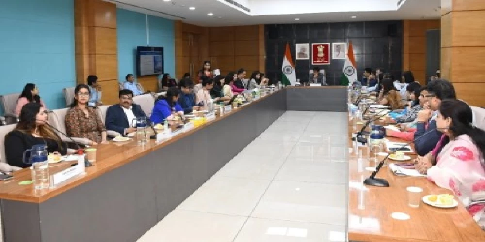DPIIT conducts stakeholder consultation on 'Enabling Women Workforce Participation in Logistics Sector' DPIIT conducts stakeholder consultation on 'Enabling Women Workforce Participation in Logistics Sector'