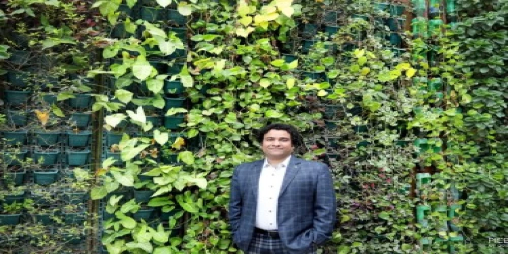 ‘Green’ IRS officer and his love for Mother Nature! ‘Green’ IRS officer and his love for Mother Nature!