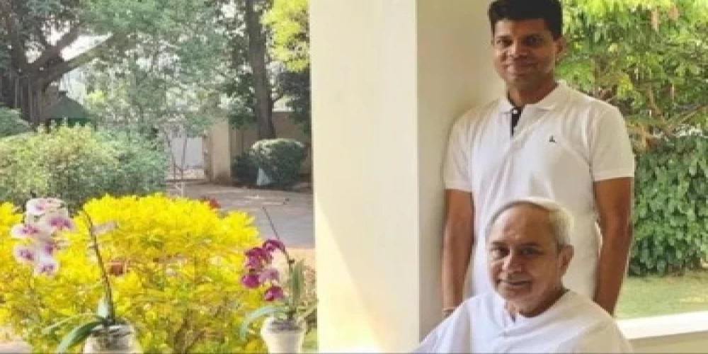 Former IAS officer VK Pandian prepares for a new race? Former IAS officer VK Pandian prepares for a new race?
