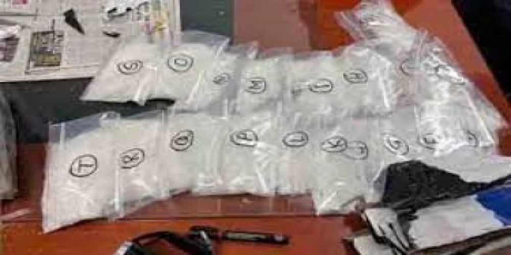 CISF seizes amphetamine drugs worth Rs 4.78 cr at IGI airport CISF seizes amphetamine drugs worth Rs 4.78 cr at IGI airport