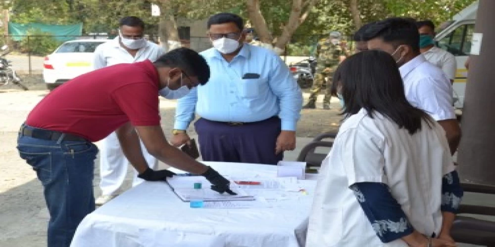 Farsightedness of IPS officer ensures zero fatality among policemen in Covid-19 hotspot of Amravati Farsightedness of IPS officer ensures zero fatality among policemen in Covid-19 hotspot of Amravati