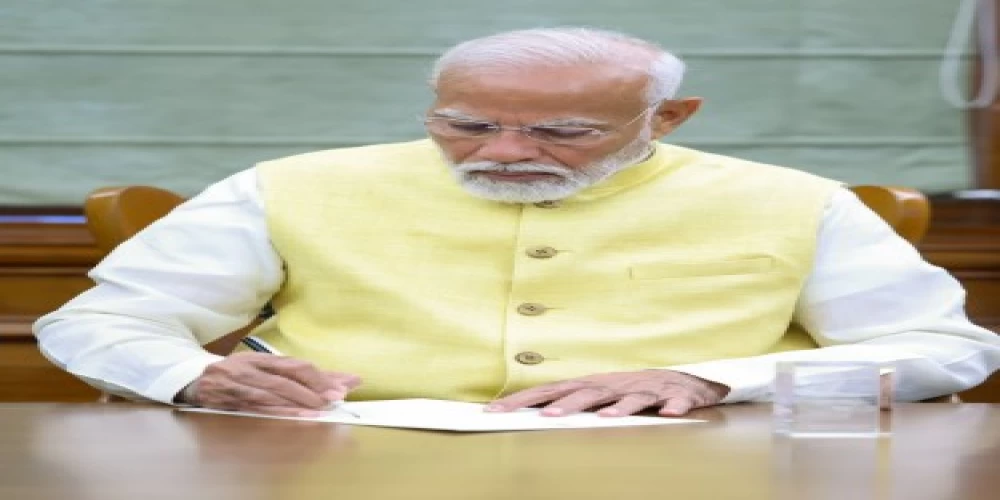 First file signed by PM pertains to PM Kisan Nidhi release First file signed by PM pertains to PM Kisan Nidhi release