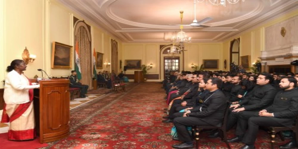 President tells IPS, IPoS, IRAS, IRS and IRRS officers, trainees to follow citizen-centric approach President tells IPS, IPoS, IRAS, IRS and IRRS officers, trainees to follow citizen-centric approach