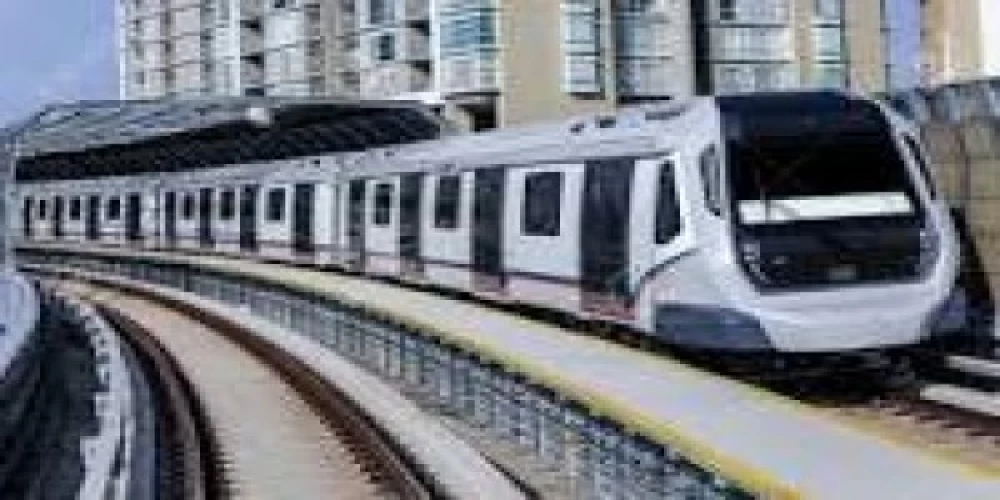 Thykoodam-Petta stretch of Kochi metro starts rolling Thykoodam-Petta stretch of Kochi metro starts rolling