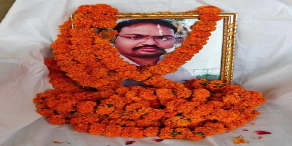 Heroic Fireman Ravikant Mandal: Lived Training on Fire Safety, Died a Savior Heroic Fireman Ravikant Mandal: Lived Training on Fire Safety, Died a Savior