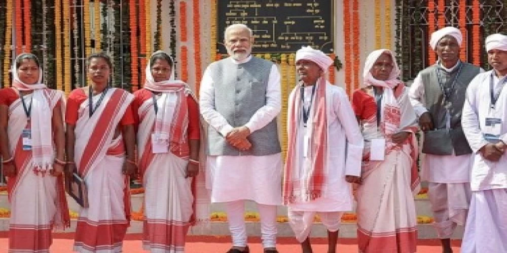 PM Modi unveils major development initiatives in Jharkhand: Launches Viksit Bharat Sankalp Yatra PM Modi unveils major development initiatives in Jharkhand: Launches Viksit Bharat Sankalp Yatra