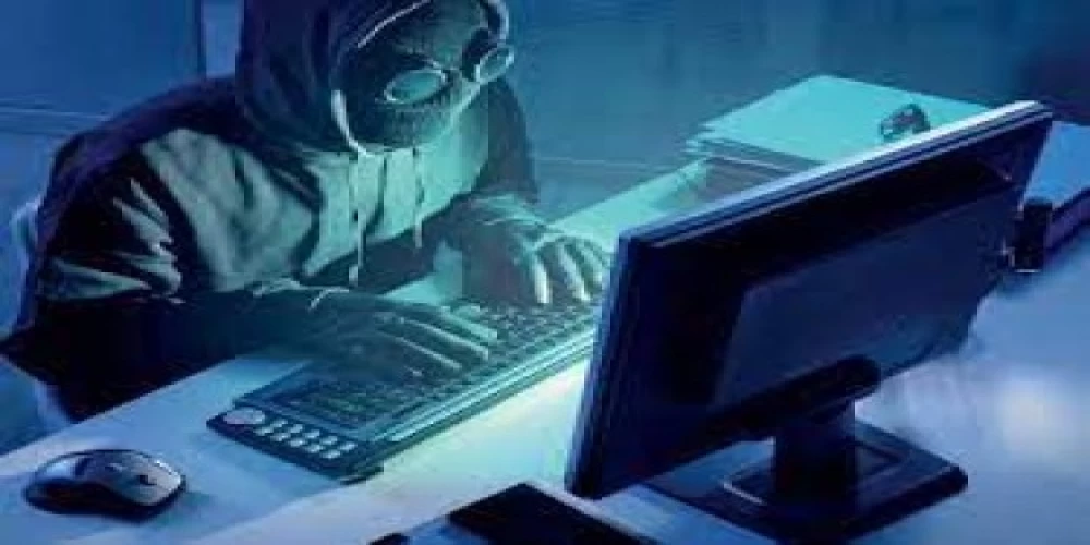 Haryana Police arrests cybercriminal posing as ‘foreign relative’ in Rs 3 lakh scam from Bihar Haryana Police arrests cybercriminal posing as ‘foreign relative’ in Rs 3 lakh scam from Bihar