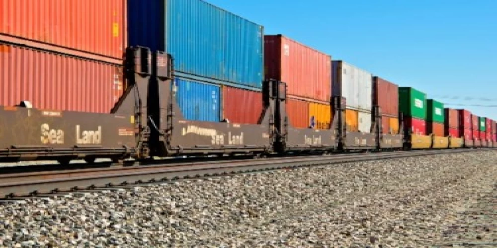 Railways earns Rs 14642 crore from freight loading in May Railways earns Rs 14642 crore from freight loading in May