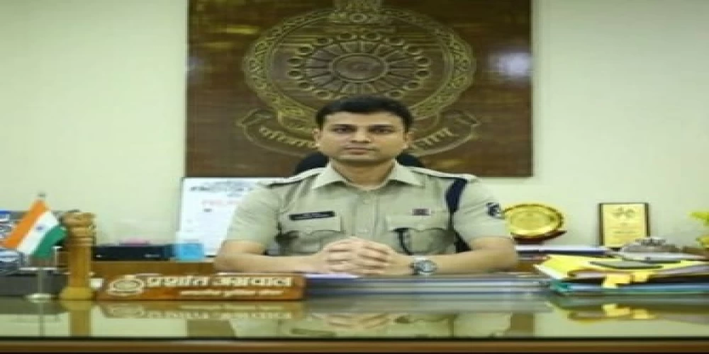 Raipur SSP shares saga of empowering women with safety tips against eve teasing through Pink Gasht Raipur SSP shares saga of empowering women with safety tips against eve teasing through Pink Gasht