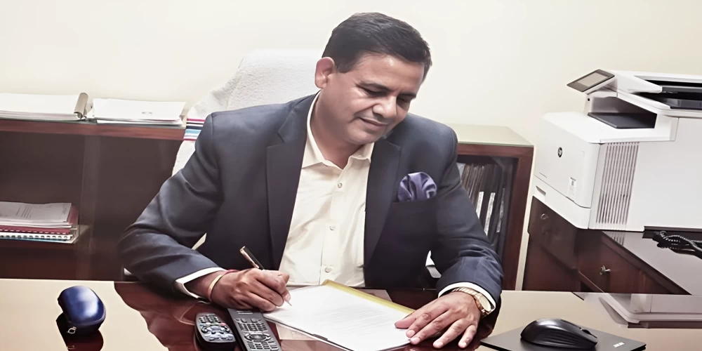 Dr Sanjeev Kumar Sinha takes charge as director (operations) of Hindustan Copper Limited Dr Sanjeev Kumar Sinha takes charge as director (operations) of Hindustan Copper Limited