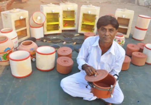 BIS develops an Indian standard for ‘non-electric cooling cabinet made of clay'