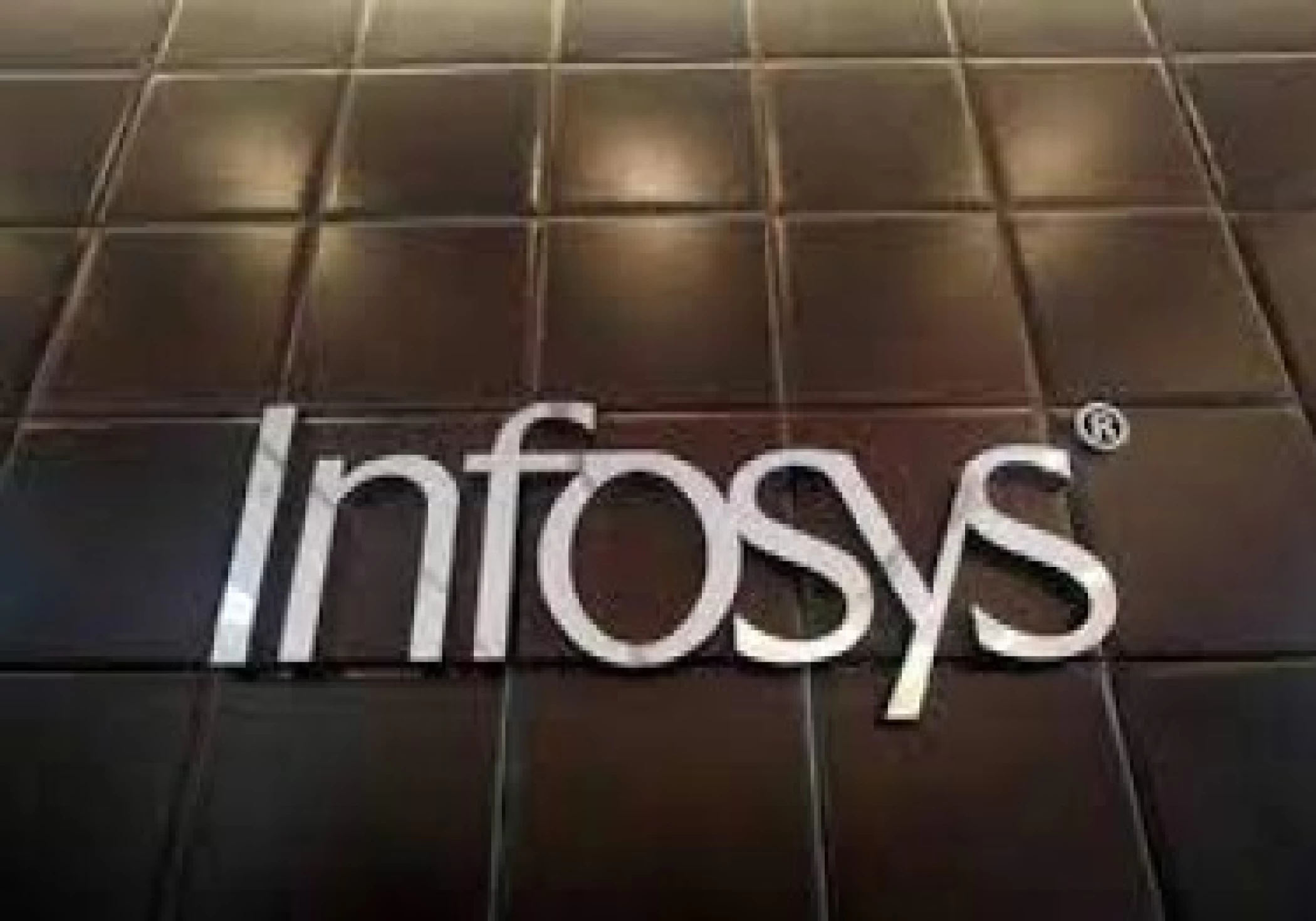 Infosys Q4 PAT up 12 pc to Rs 5,686 cr