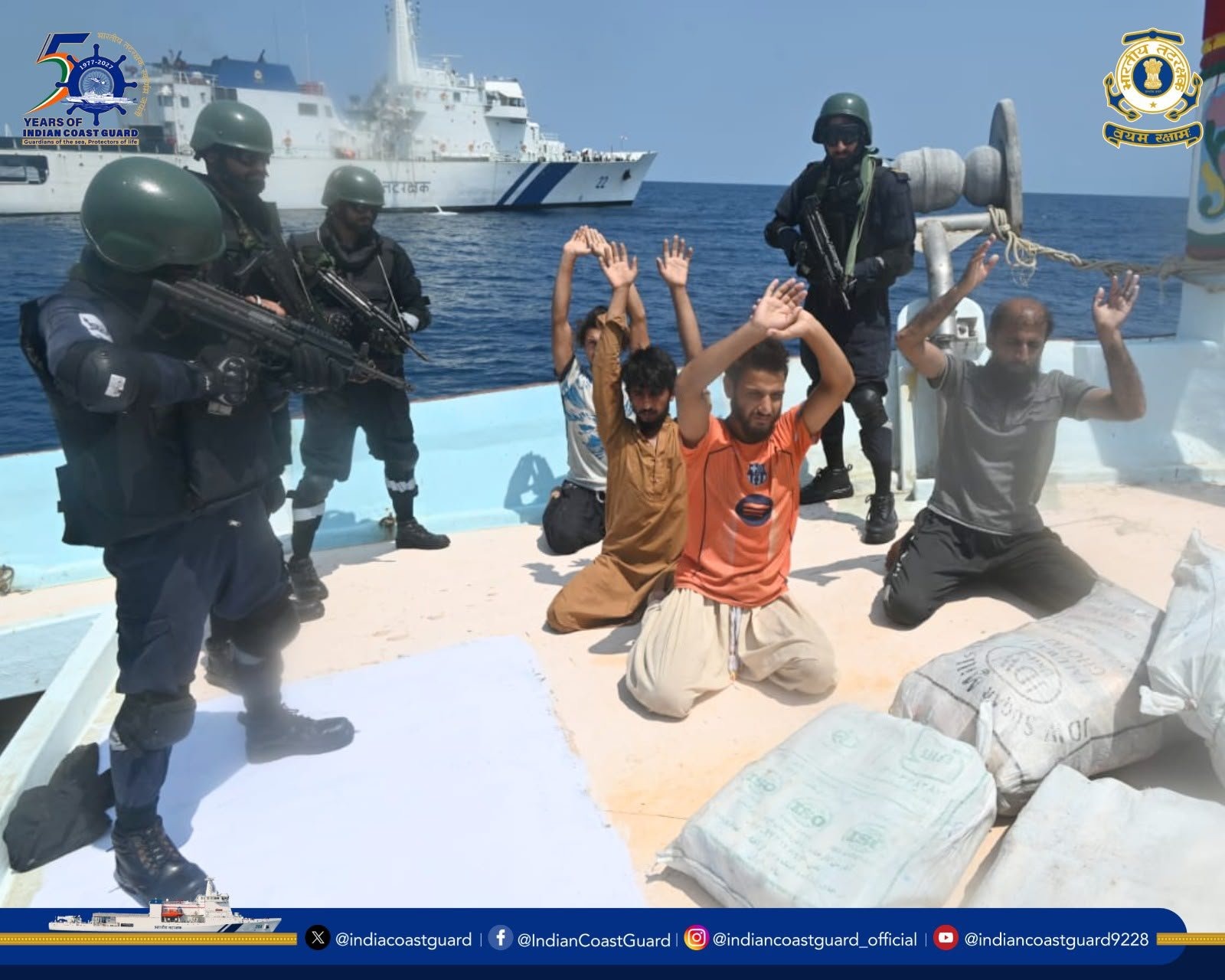 Intelligence-led operation intercepts Iranian dhow with 526 kg of narcotics