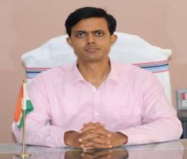 Civil Services give opportunity to change people's lives positively: IAS Sushant Gaurav, DC, Simdega