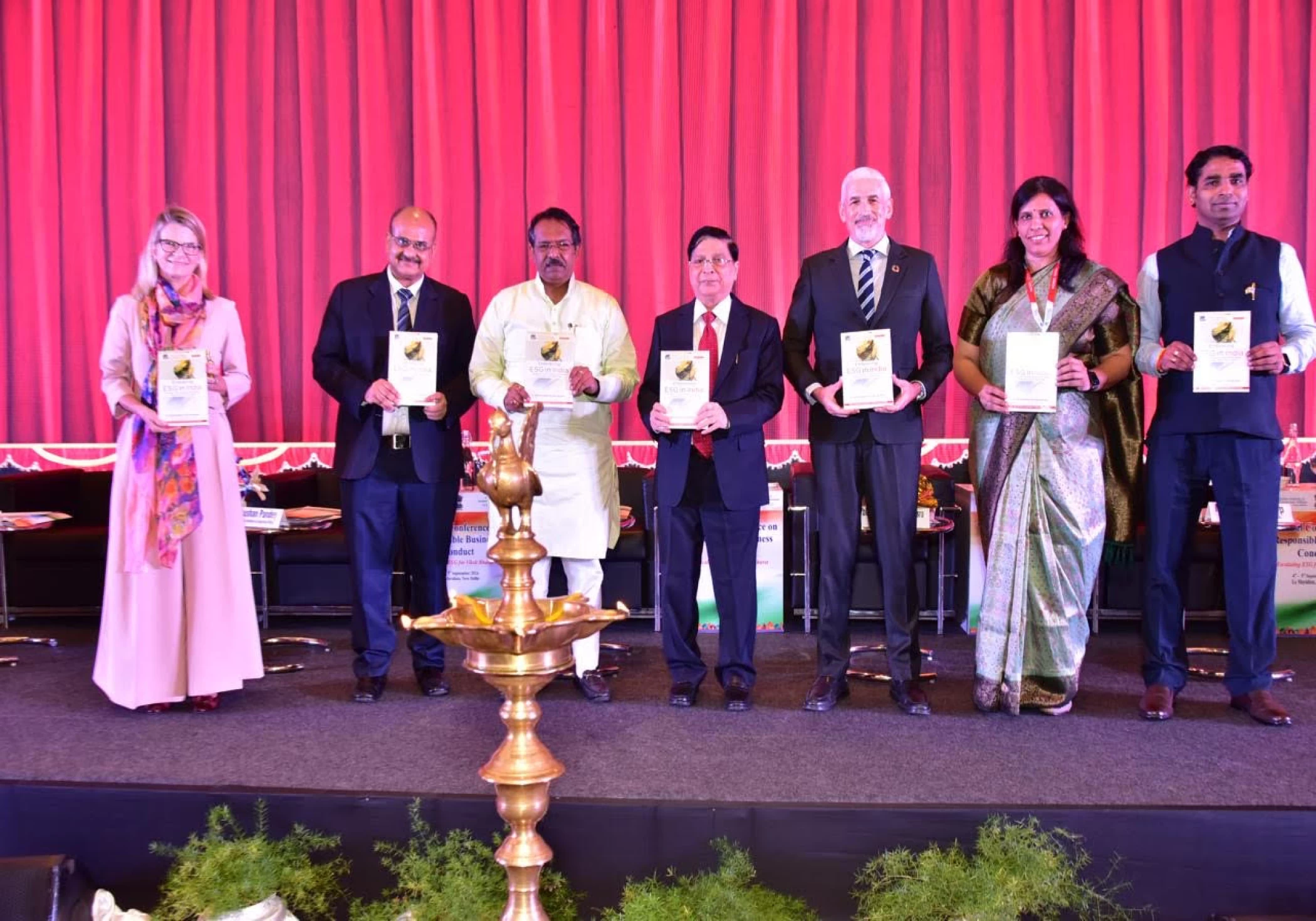 Conference for promotion of responsible business practices flagged off by Harish Malhotra