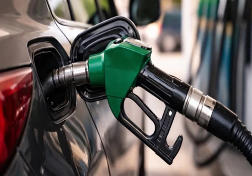 Centre cuts excise duty by Rs 10, imposes export tax to steady fuel supply