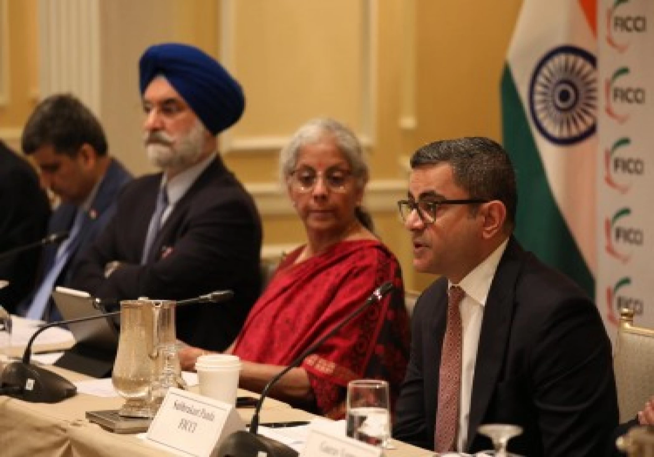 FICCI hosts FM’s business roundtable in Washington DC