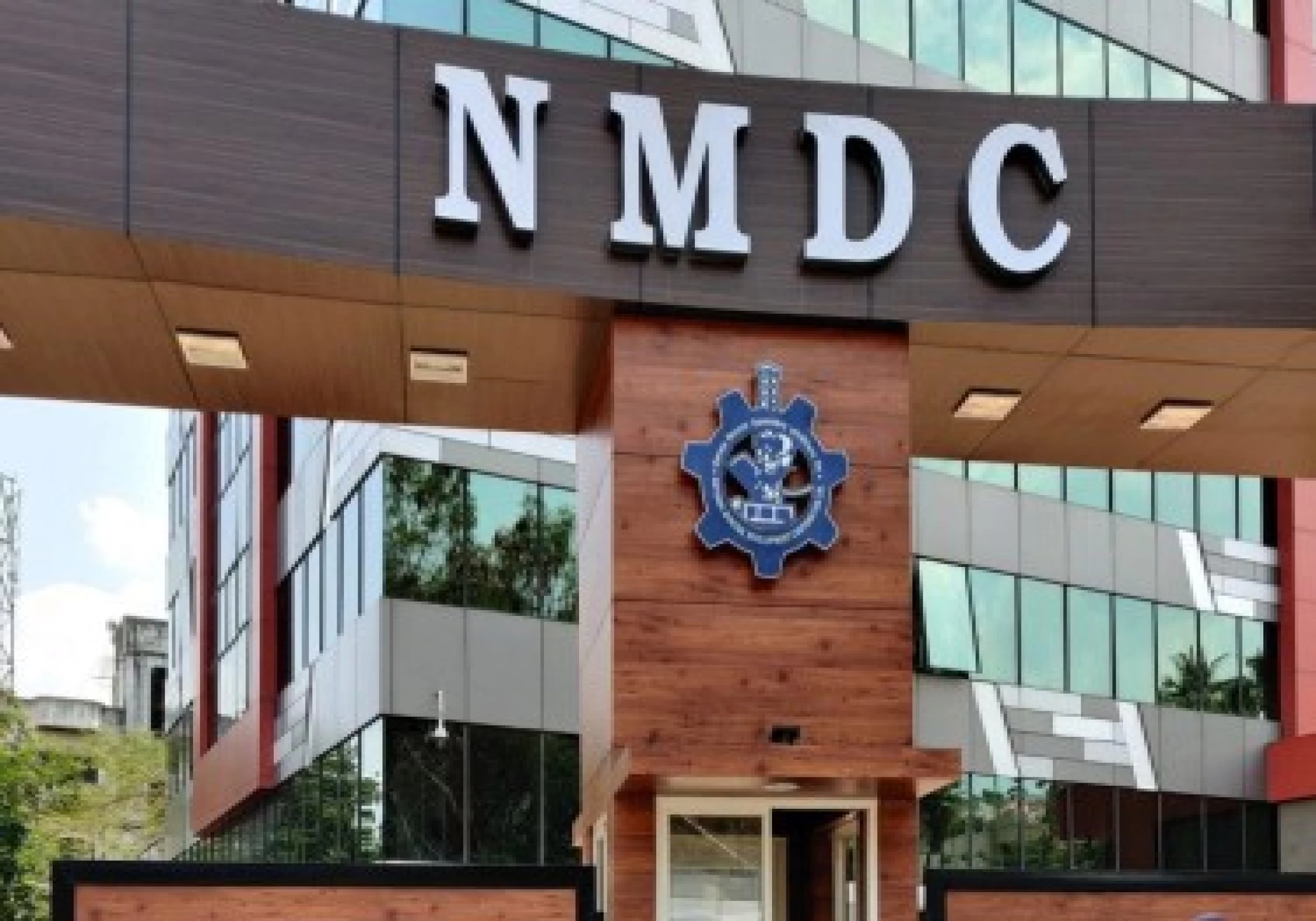 NMDC registers impressive performance in October