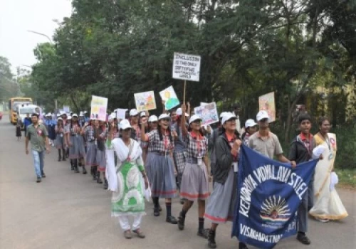 'Chalo Chalein' Walkathon Marks International Day of Persons with Disabilities