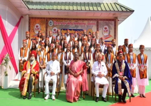President of India graces 7th convocation of Central University of Himachal Pradesh