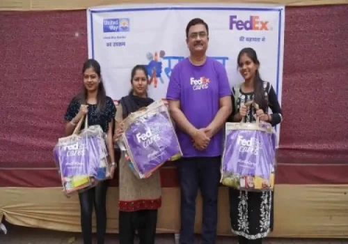 FedEx gifts Saksham kits to women entrepreneurs