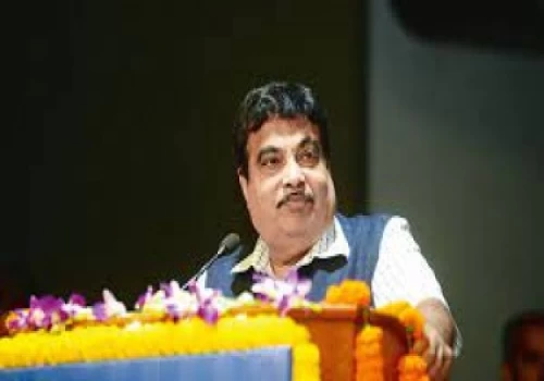 Working on a policy to utilise municipal waste in road construction: Nitin Gadkari