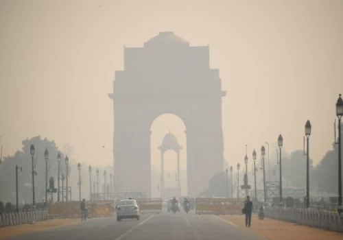 Delhi fights air pollution: 'Red Light On, Gaadi Off' campaign returns