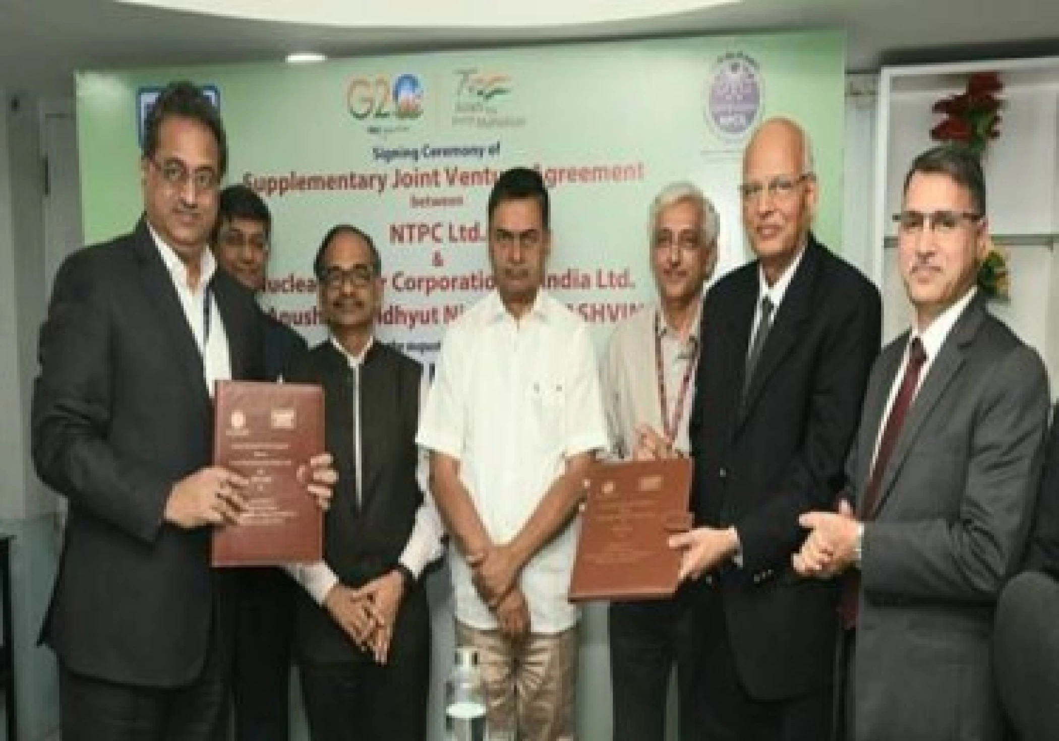 NTPC & NPCIL sign agreement for joint dvpt of nuclear power plants