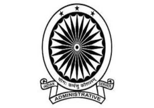 Centre grants extension to 2 IAS officers