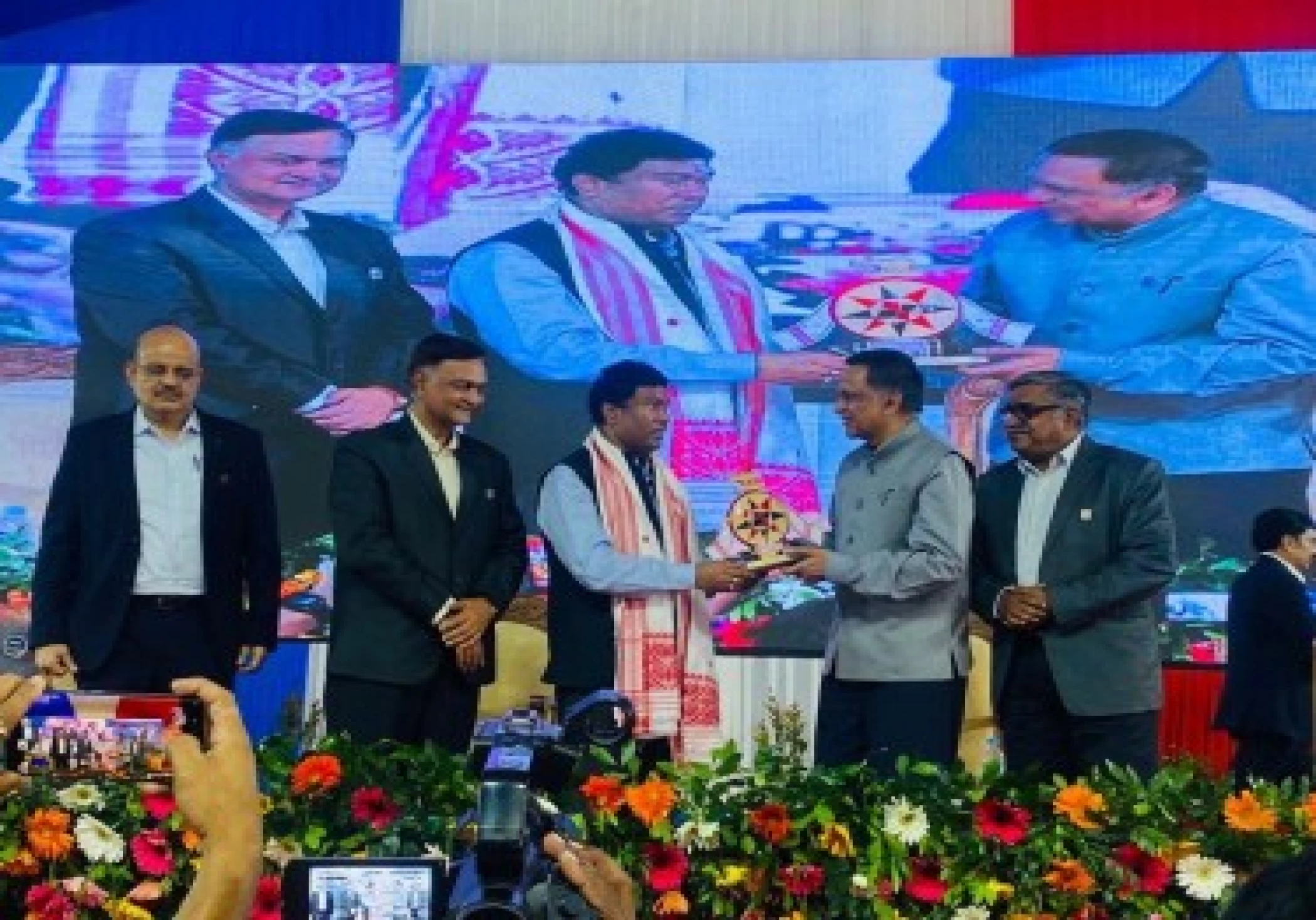 HPCL’s LPG bottling plant at Matia dedicated to nation