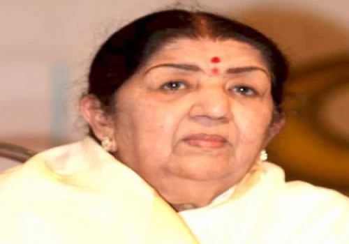 Legendary singer Lata Mangeshkar passes away at 92